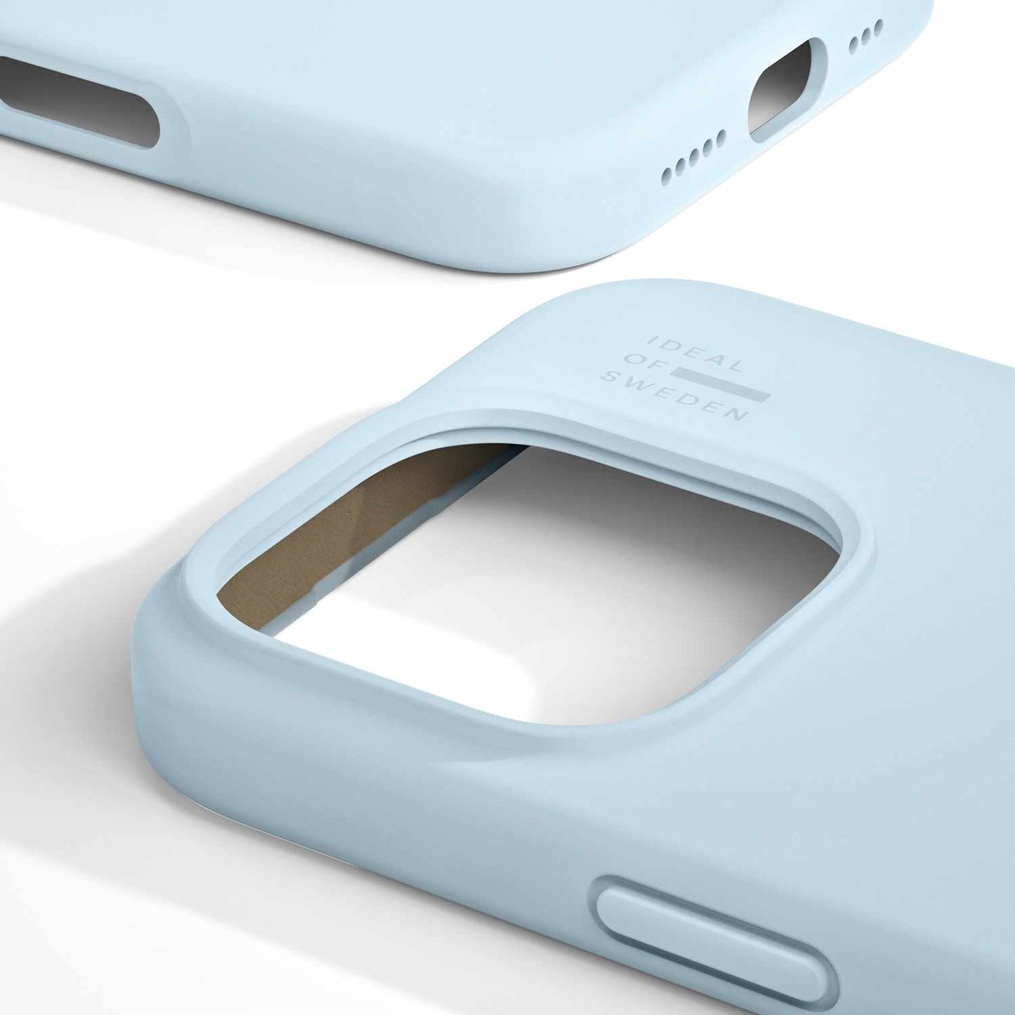 IDSICMSI2461P501 Silicone Case MagSafe iPhone 16 Pro Light Blue