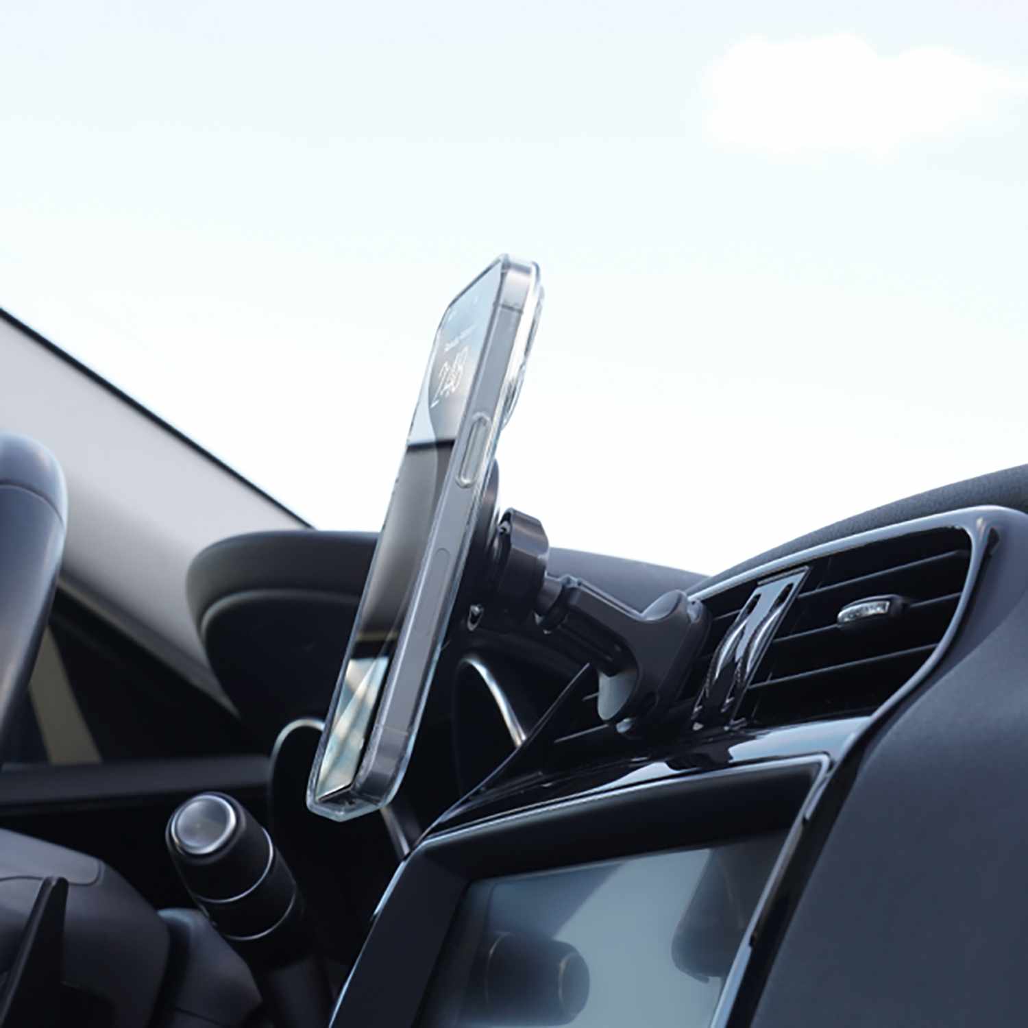 iOttie iTap 3 MagSafe Compatible Air Vent Mount with Adapter Ring Black