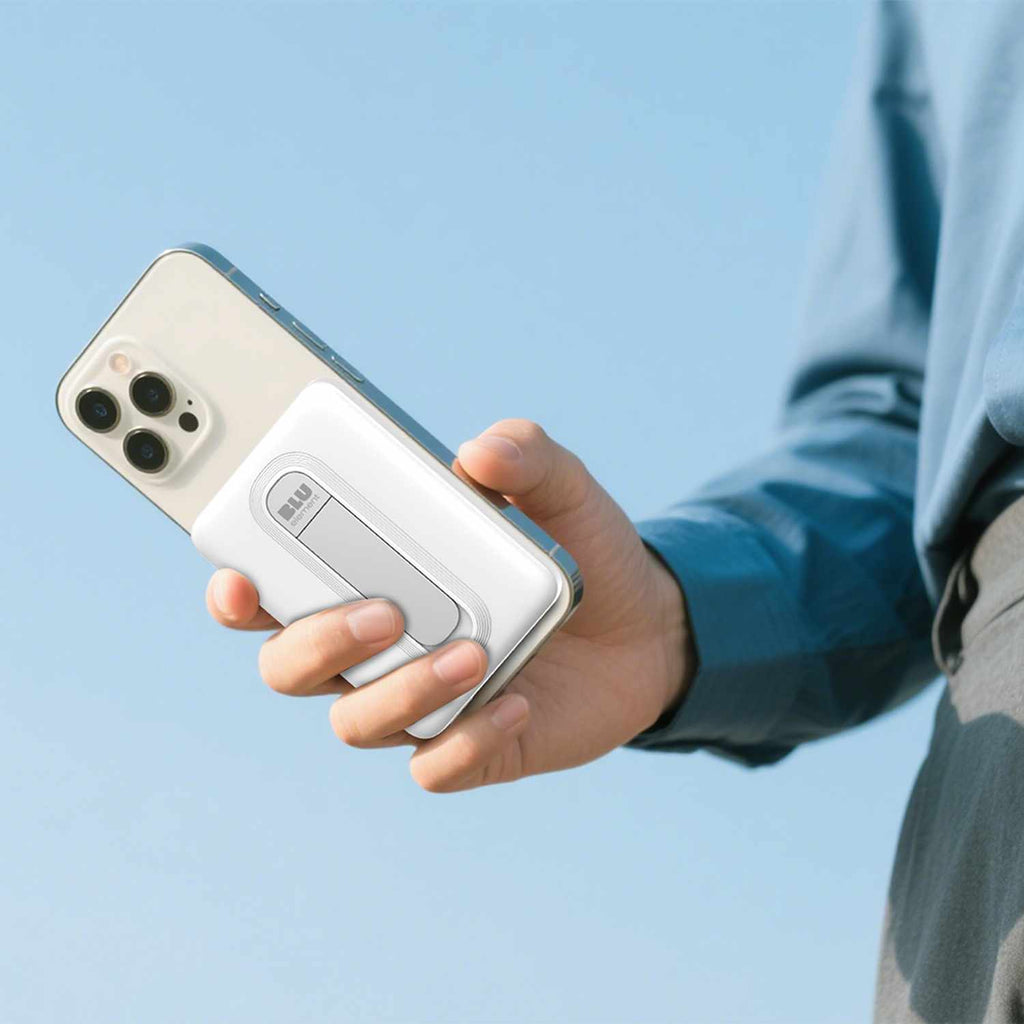 Blu Element Qi2 Wireless Power Bank with Kickstand 5K White