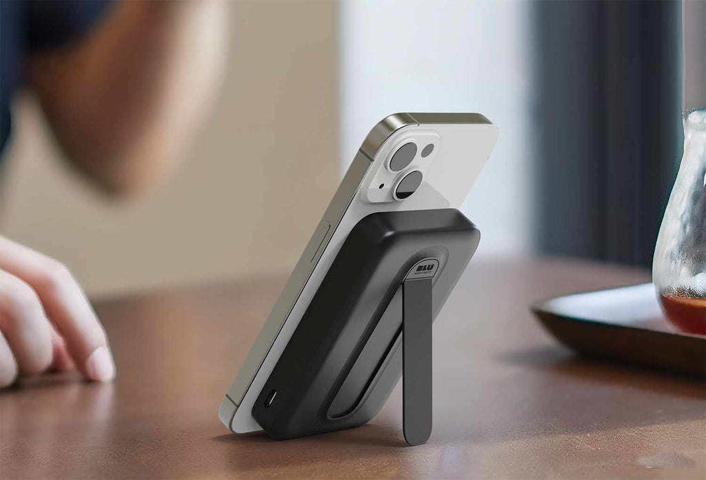 Blu Element Qi2 Wireless Power Bank with Kickstand 5K White