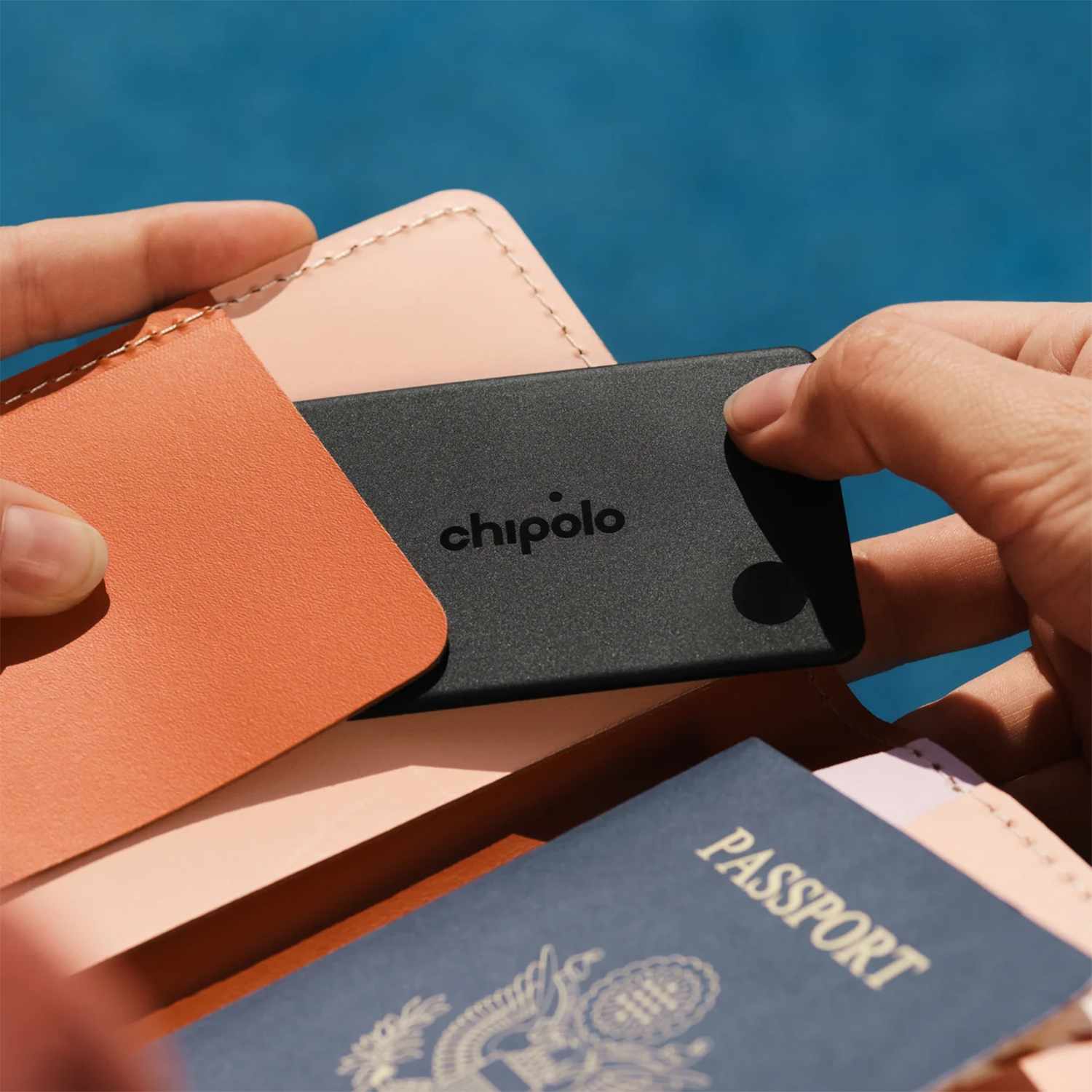 Chipolo Loop & Card Item Finder Bundle (Works with Android's Find Hub Device or Apple Find My) Charcoal