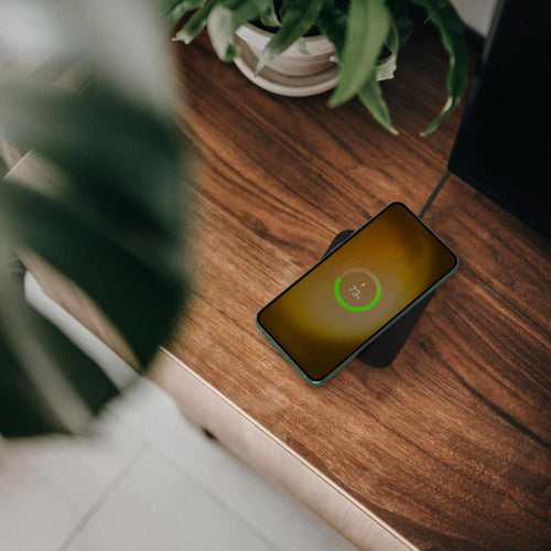 Belkin BoostCharge Pro EasyAlign Wireless Pad 15W Black