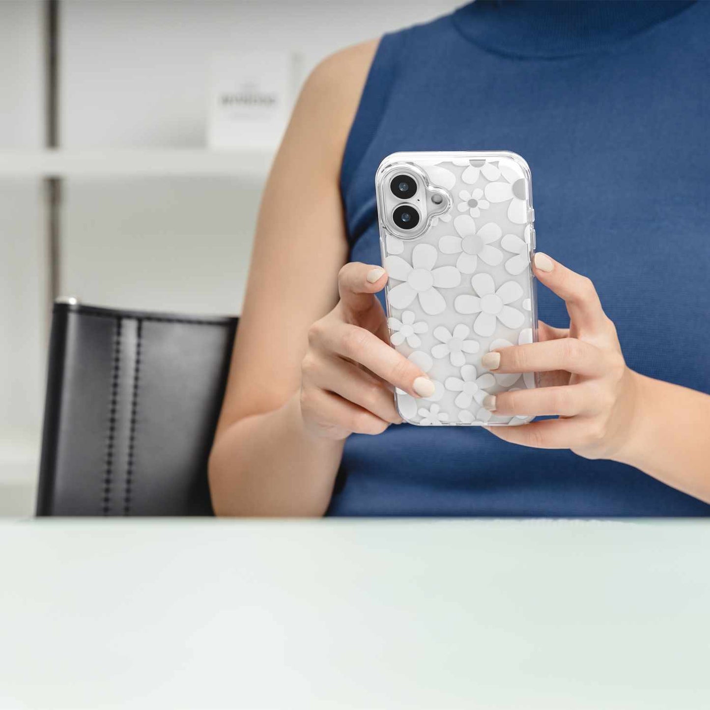 SPH661268WH24 Fleur 3D Case iPhone 16 White