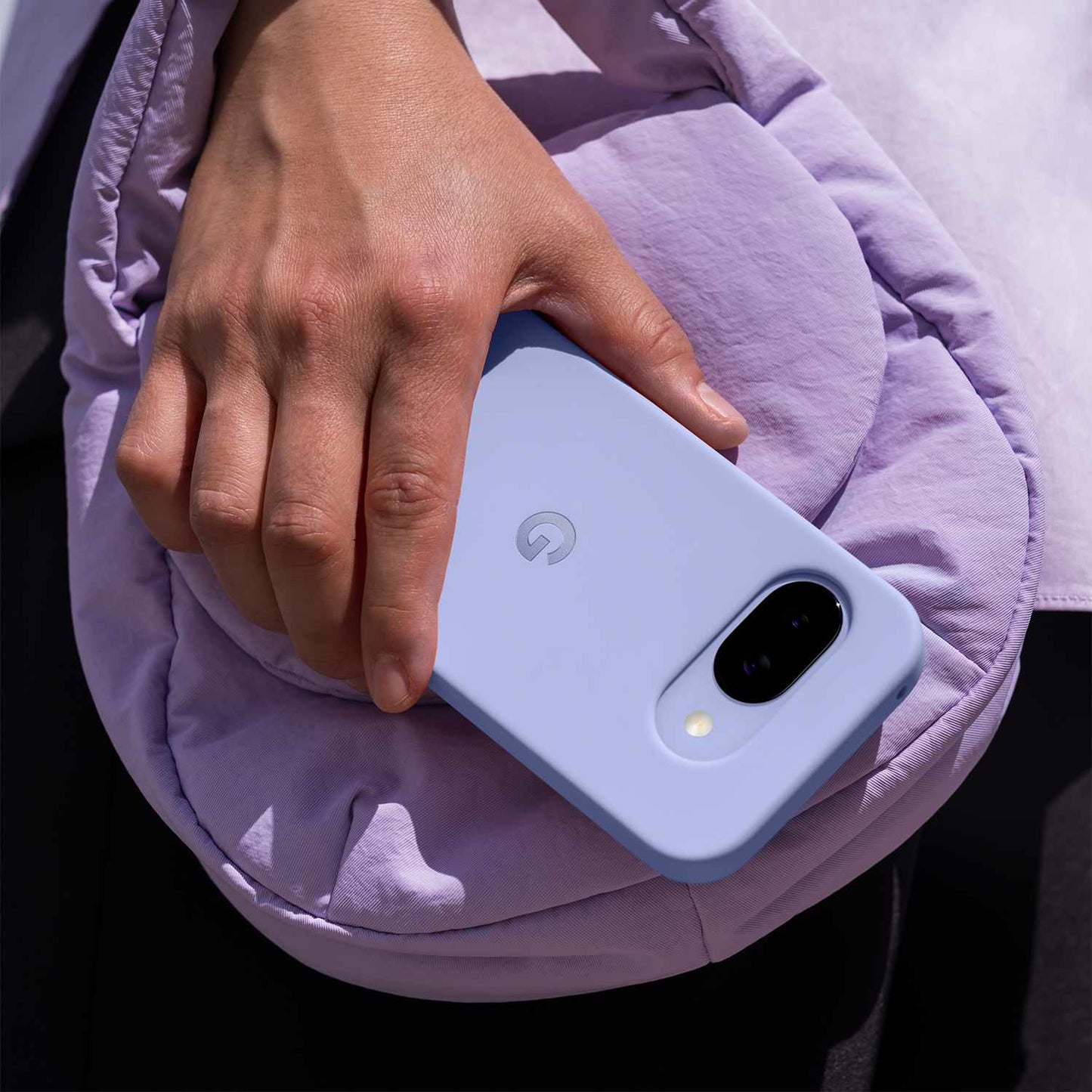 GA09304WW Silicone Case Pixel 9a Iris